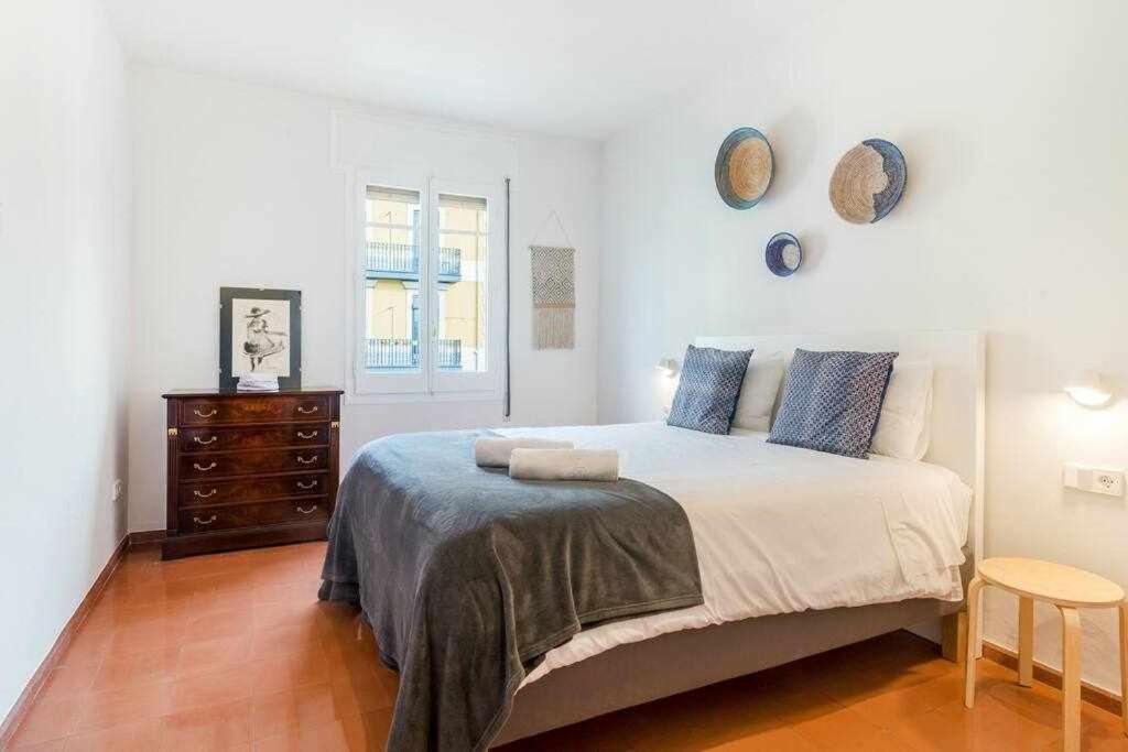 New Top Floor Apt With A Lot Of Light & Aircon Girona Exterior photo